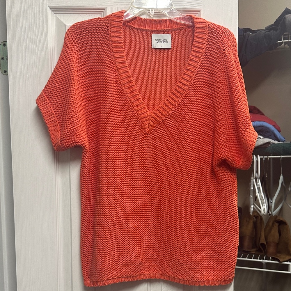 STITCHES & STRIPES Orange Short-Sleeve V-Neck Sweater